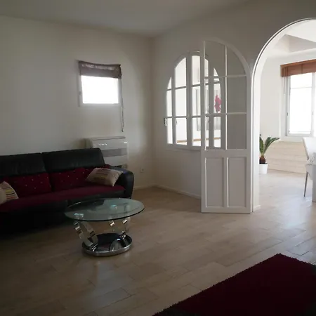 Bel 80m2 Vue Sur 아파트 라시오타